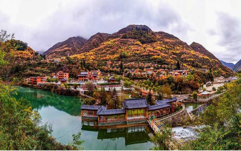 官鵝溝景區(qū)、平?jīng)霾糠志皡^(qū)向全國醫(yī)護(hù)人員免費(fèi)開放